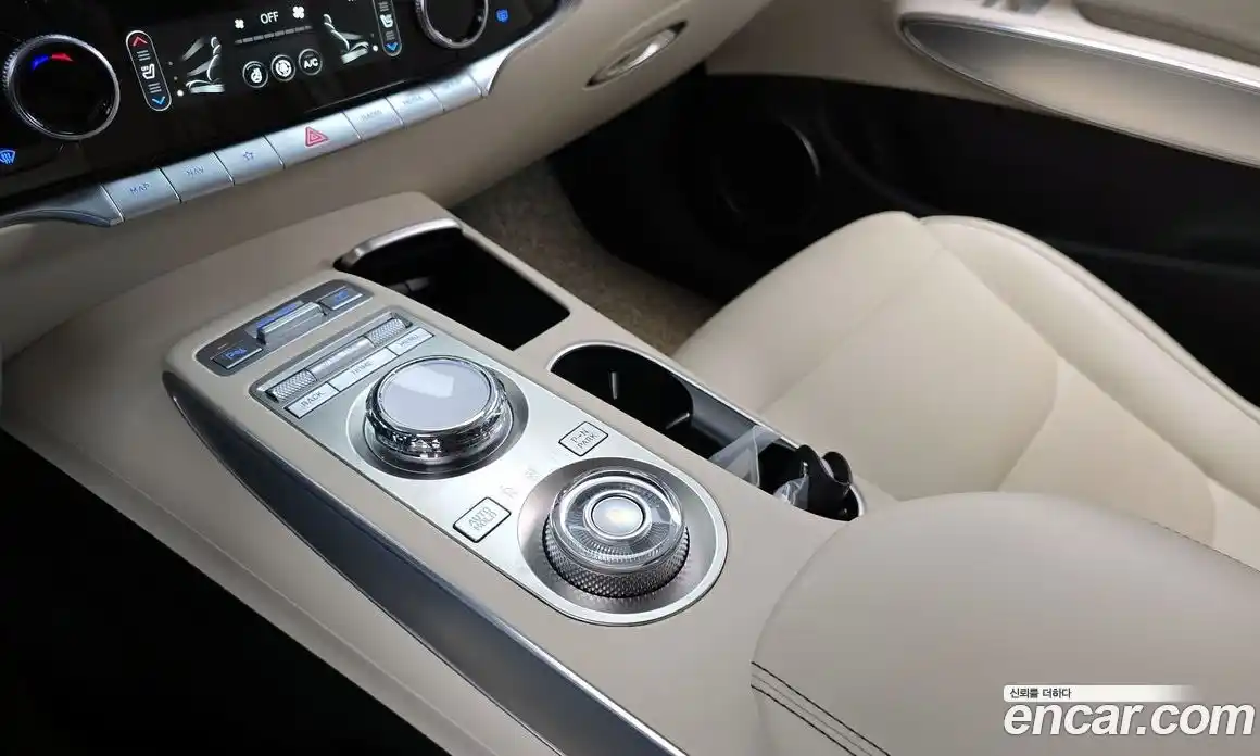 Genesis GV70 2021 2.5 Автомат в Москве № 930587, фото 9