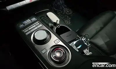 Genesis GV70 2021 2.5 Автомат в Москве № 930820, миниатюра 9