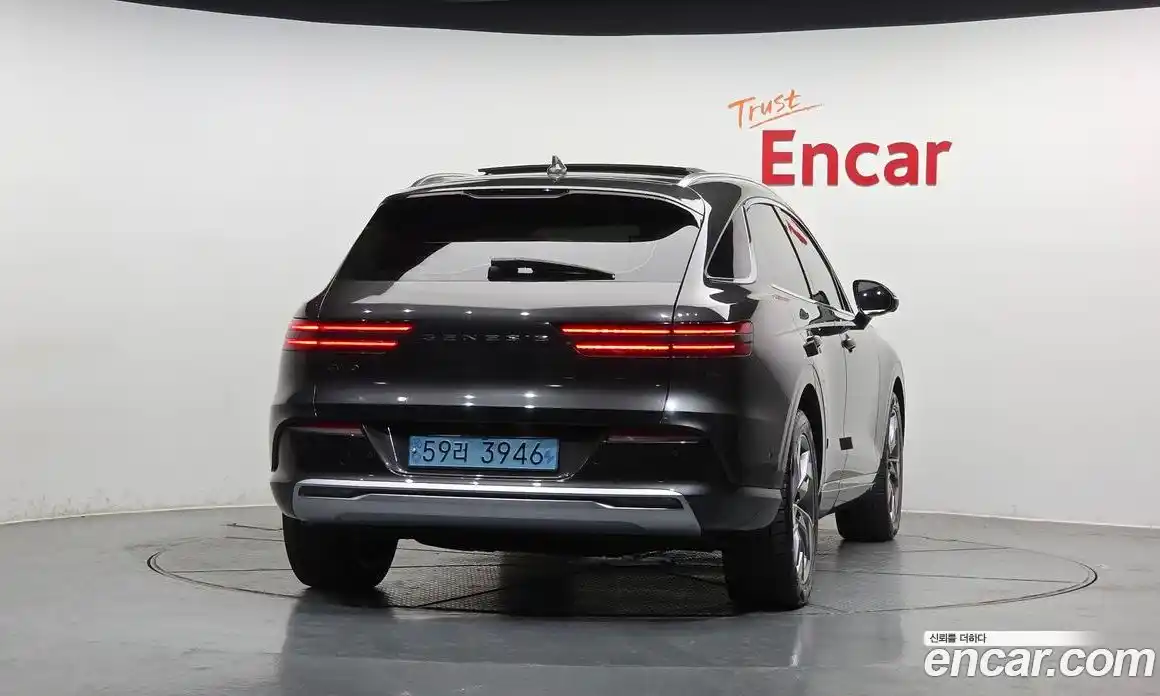 Genesis GV70 2022 0.1 Автомат в Москве № 930965, фото 4