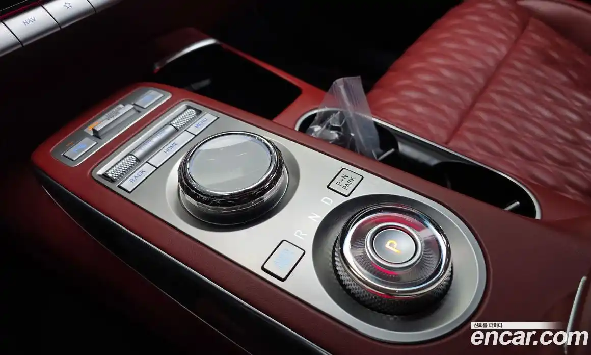 Genesis GV70 2022 2.5 Автомат в Москве № 931178, фото 9