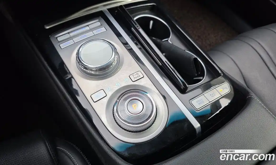 Genesis G80 2023 2.5 Классический в Москве № 931194, фото 9