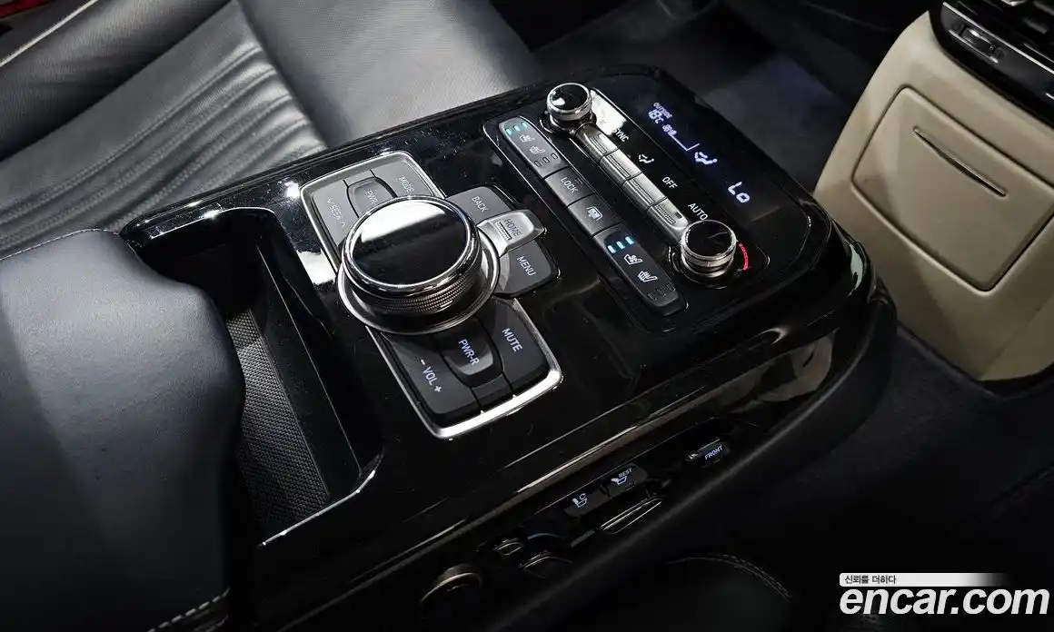 Genesis EQ900 2018 5.0 Автомат в Москве № 931402, фото 18