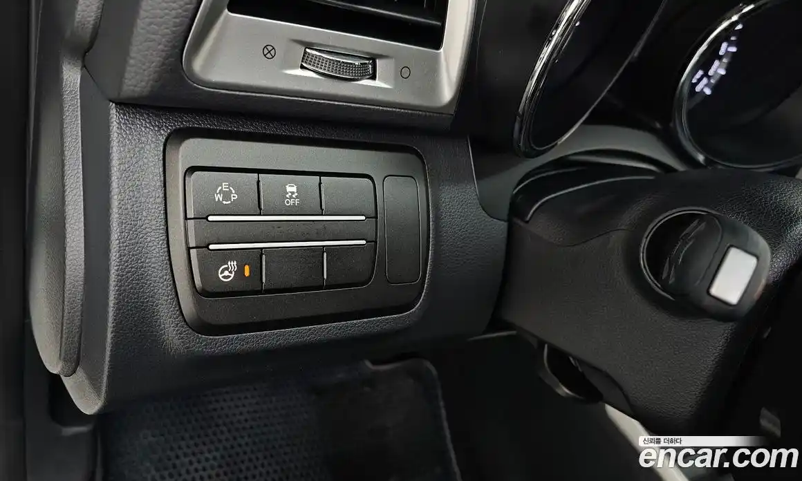 SsangYong TIBOLI 2016 1.6 Автомат в Москве № 931754, фото 17