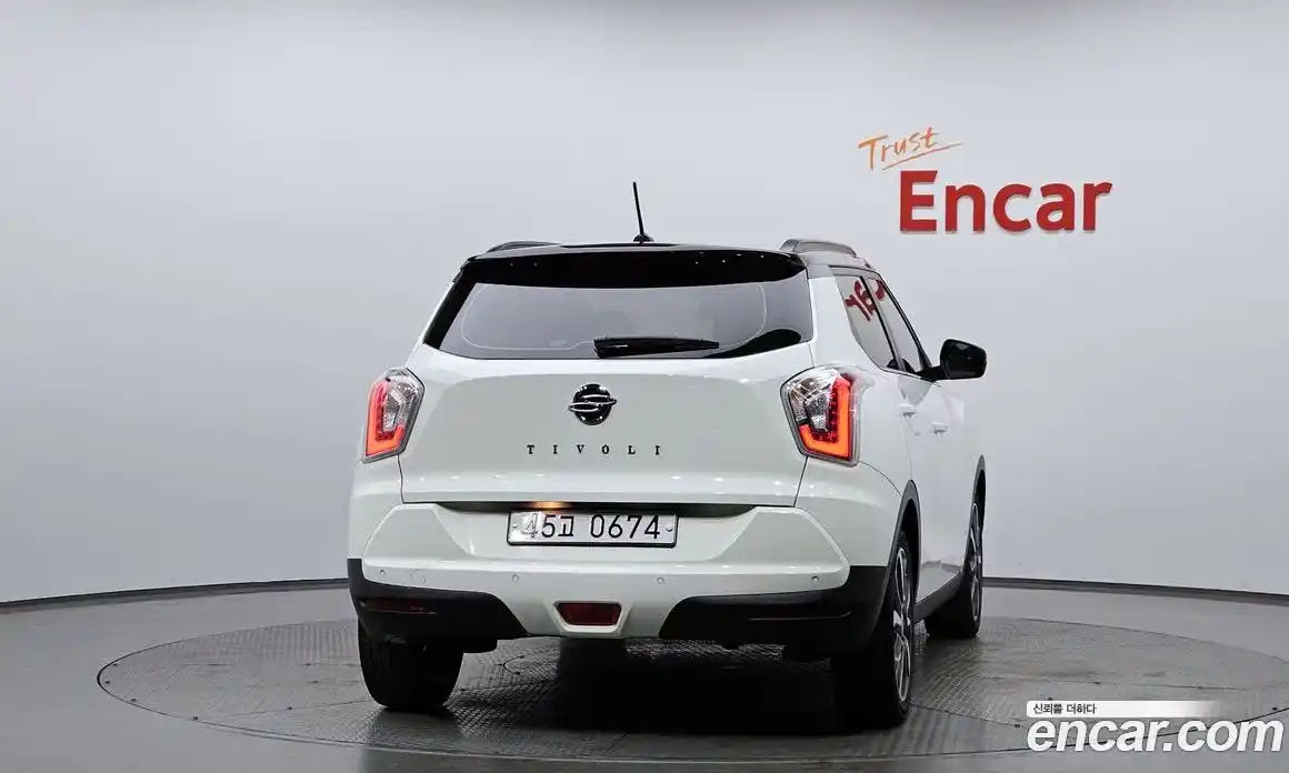 SsangYong TIBOLI 2016 1.6 Автомат в Москве № 931754, фото 3