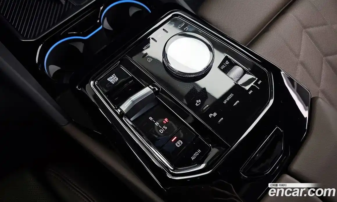 BMW 5-Series 2025 2.0 гидро в Москве № 932143, фото 9