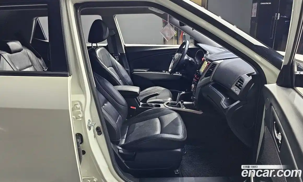 SsangYong TIBOLI 2016 1.6 Автомат в Москве № 932652, фото 10