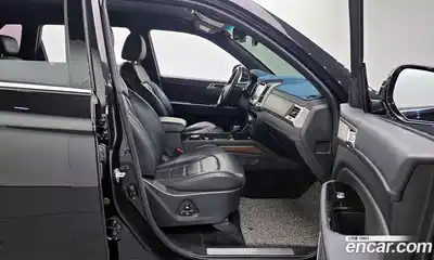SsangYong Rexton 2017 2.2 Автомат в Москве № 932902, миниатюра 10