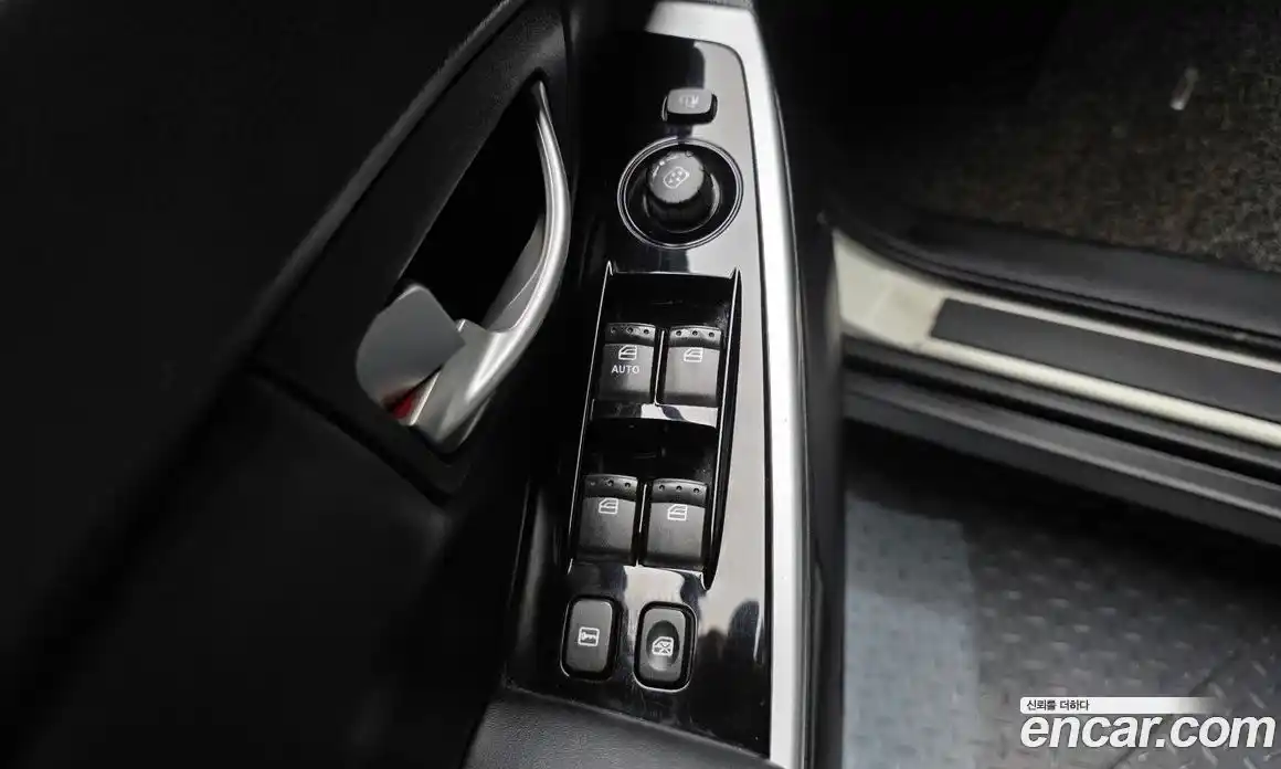 SsangYong Korando 2015 2.0 гидро в Москве № 933326, фото 14