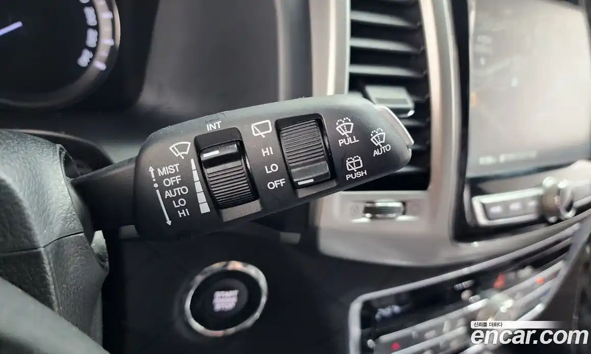 SsangYong Rexton 2017 2.2 Автомат в Москве № 933576, фото 18