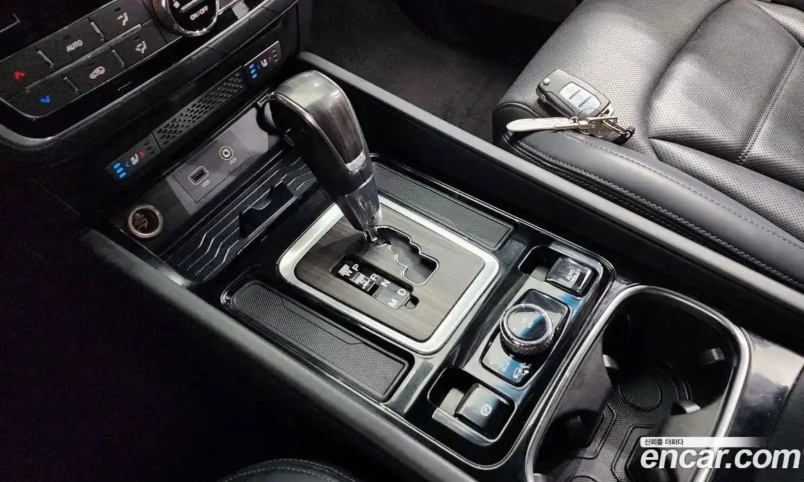 SsangYong Rexton 2017 2.2 Автомат в Москве № 933576, фото 9