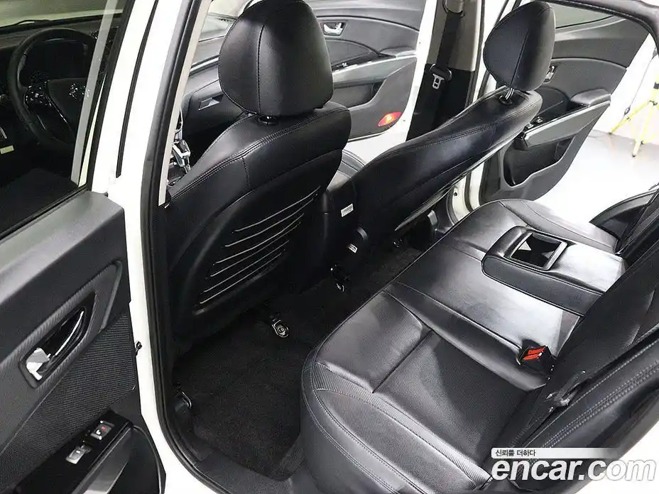 SsangYong TIBOLI 2022 1.5 Автомат в Москве № 933895, фото 17