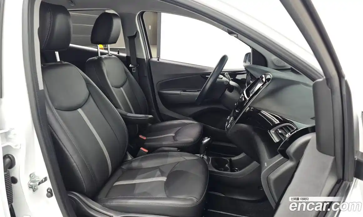 Chevrolet Spark 2022 1.0 гидро в Москве № 934325, фото 11
