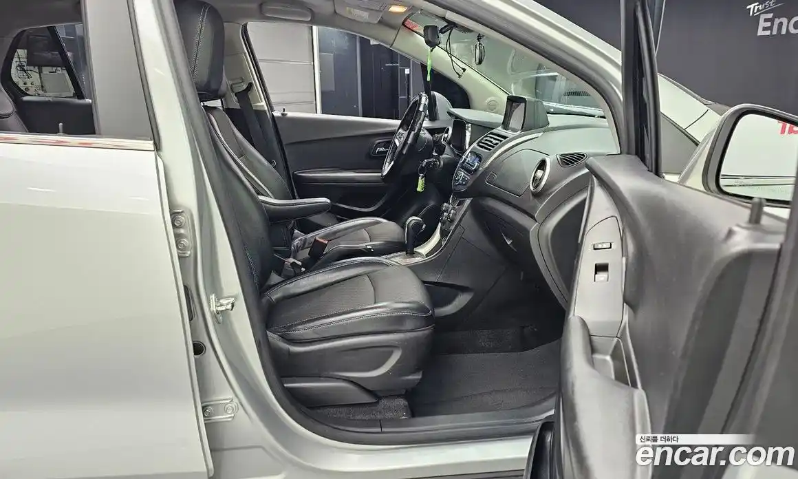 Chevrolet Trax 2015 1.4 Автомат в Москве № 934454, фото 11