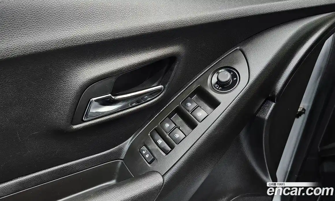 Chevrolet Trax 2015 1.4 Автомат в Москве № 934454, фото 17