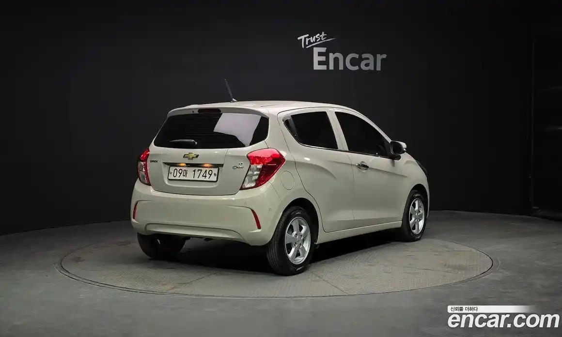 Chevrolet Spark 2018 1.0 Автомат в Москве № 934561, фото 2