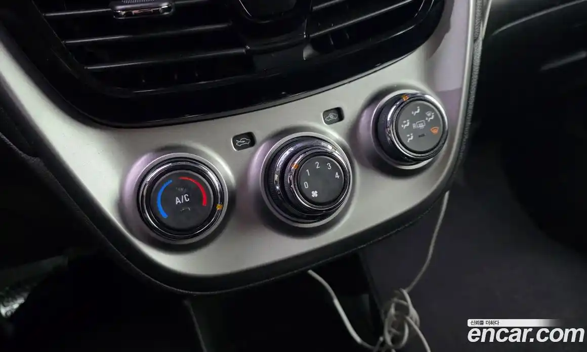 Chevrolet Spark 2016 1.0 Автомат в Москве № 934600, фото 18