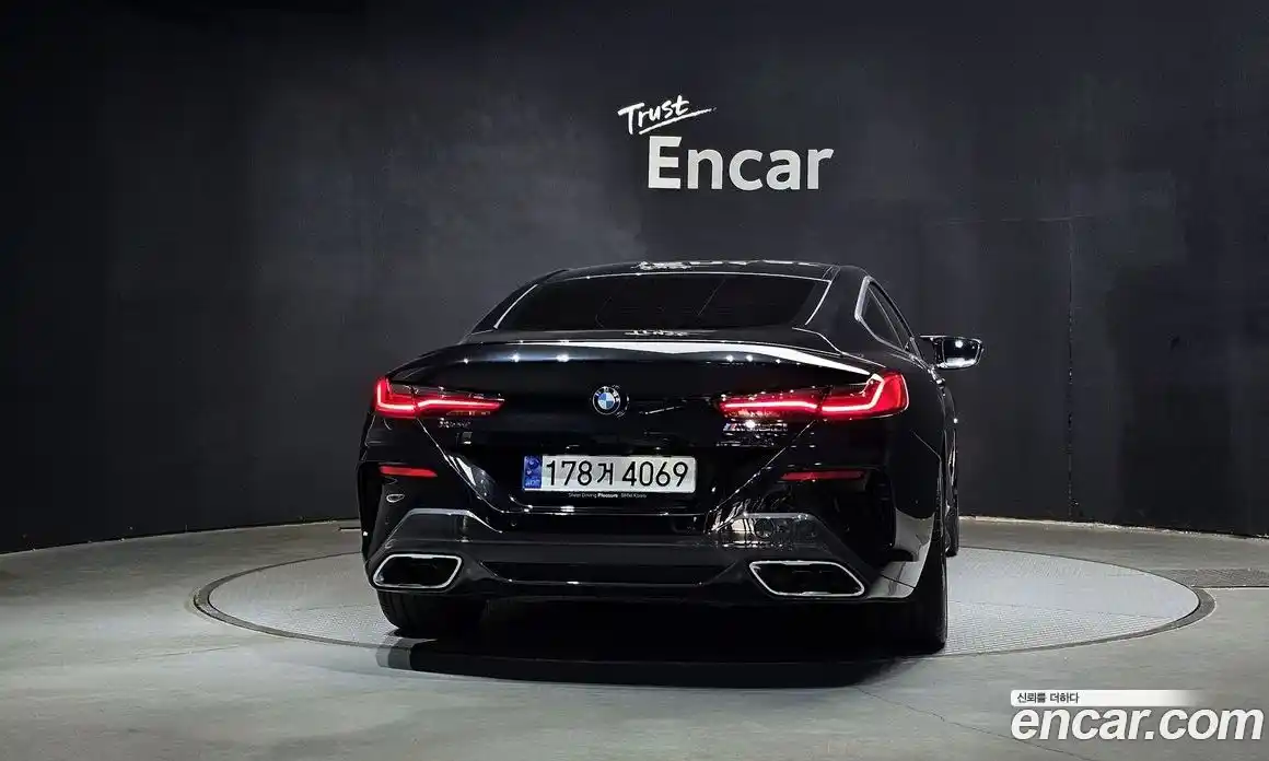 BMW 8-Series 2024 4.4 Автомат в Москве № 934828, фото 4