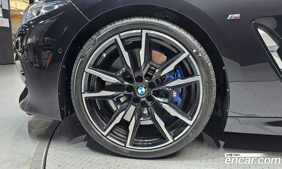 BMW 8-Series 2024 4.4 Автомат в Москве № 934828, фото 5