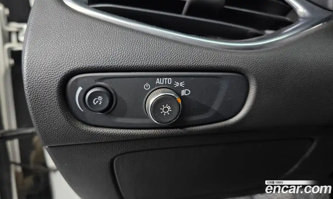 Chevrolet Malibu 2016 1.5 Автомат в Москве № 935158, фото 17