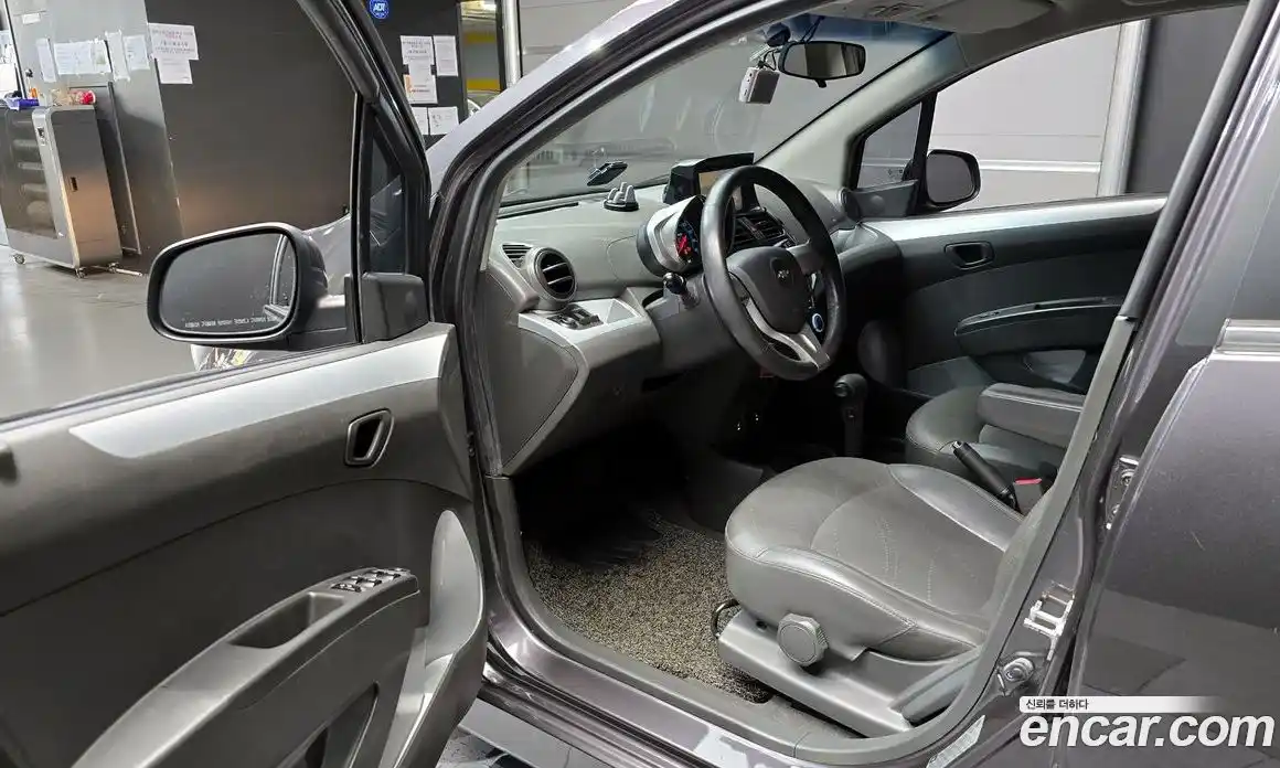 Chevrolet Spark 2014 1.0 гидро в Москве № 935192, фото 11