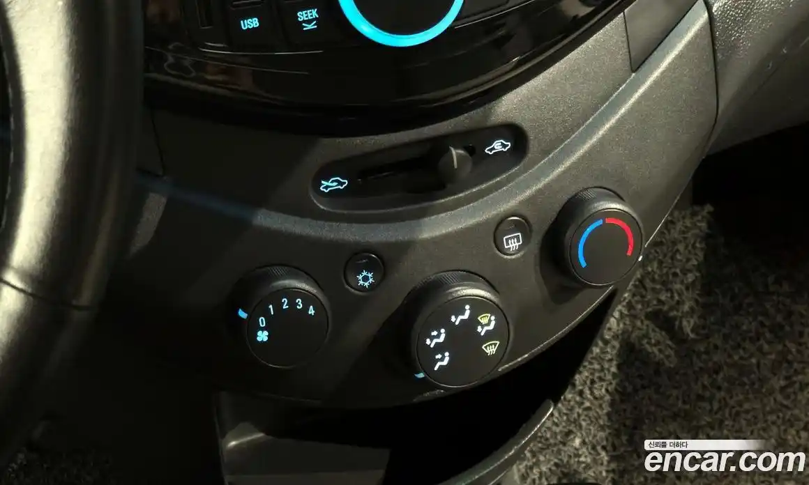 Chevrolet Matiz 2011 1.0 Автомат в Москве № 935320, фото 19