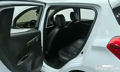 Chevrolet Spark 2018 1.0 Автомат в Москве № 935707, миниатюра 11