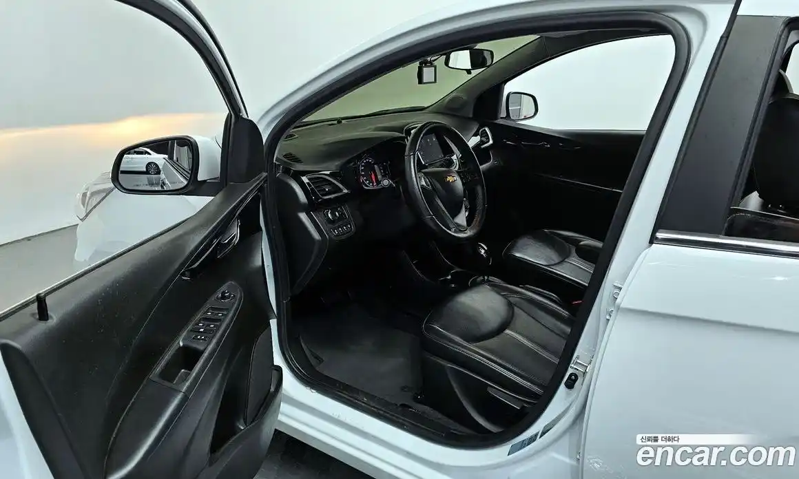 Chevrolet Spark 2018 1.0 Автомат в Москве № 935707, фото 10