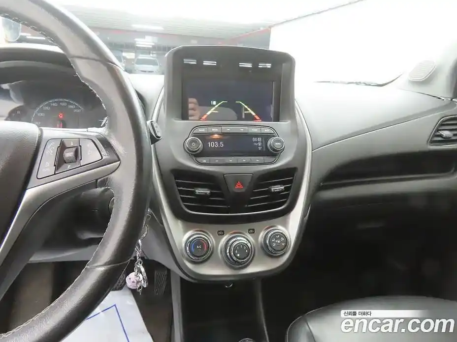 Chevrolet Spark 2015 1.0 гидро в Москве № 935855, фото 9