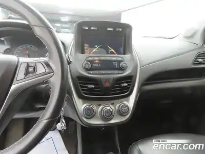 Chevrolet Spark 2015 1.0 гидро в Москве № 935855, миниатюра 9
