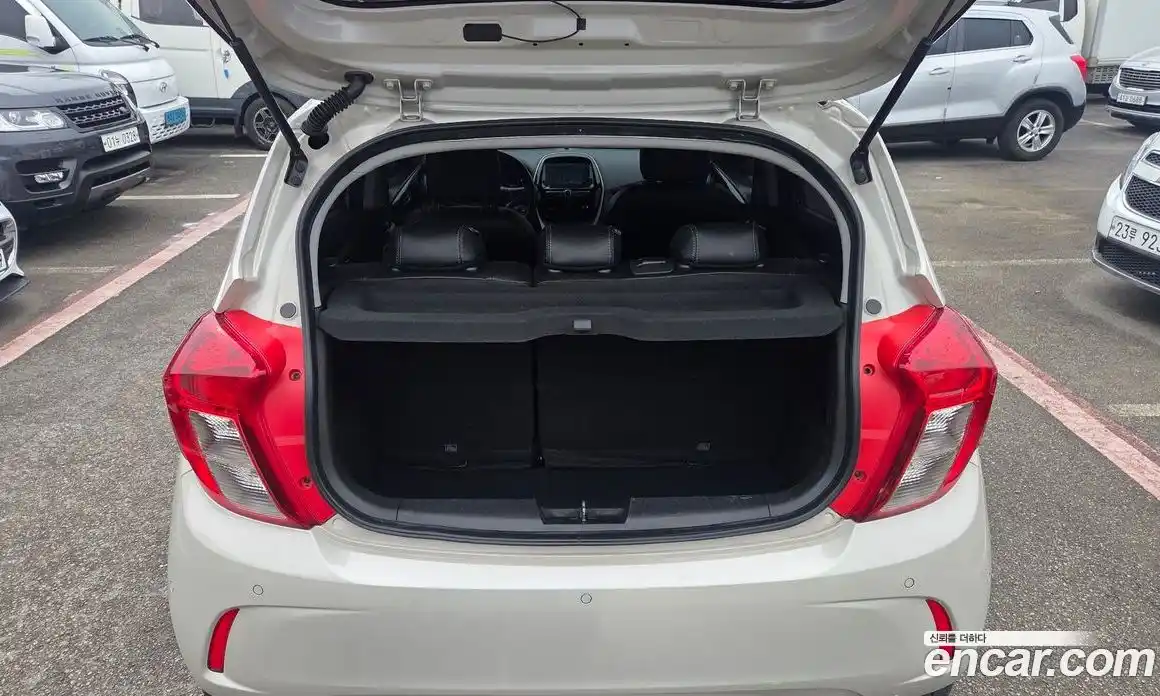 Chevrolet Spark 2016 1.0 Автомат в Москве № 936787, фото 6