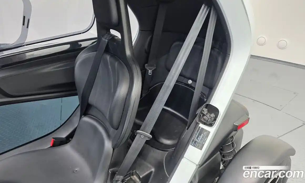 Renault Twizy 2017 0.1 гидро в Москве № 937040, фото 11