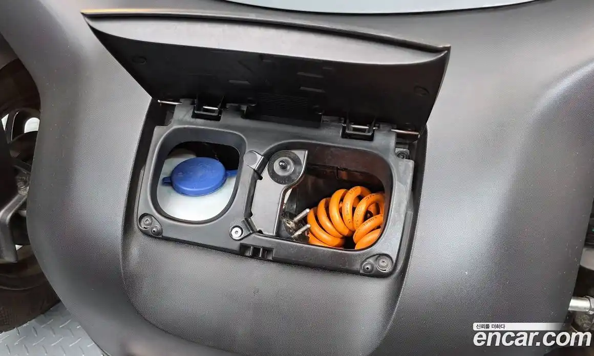 Renault Twizy 2017 0.1 гидро в Москве № 937040, фото 6