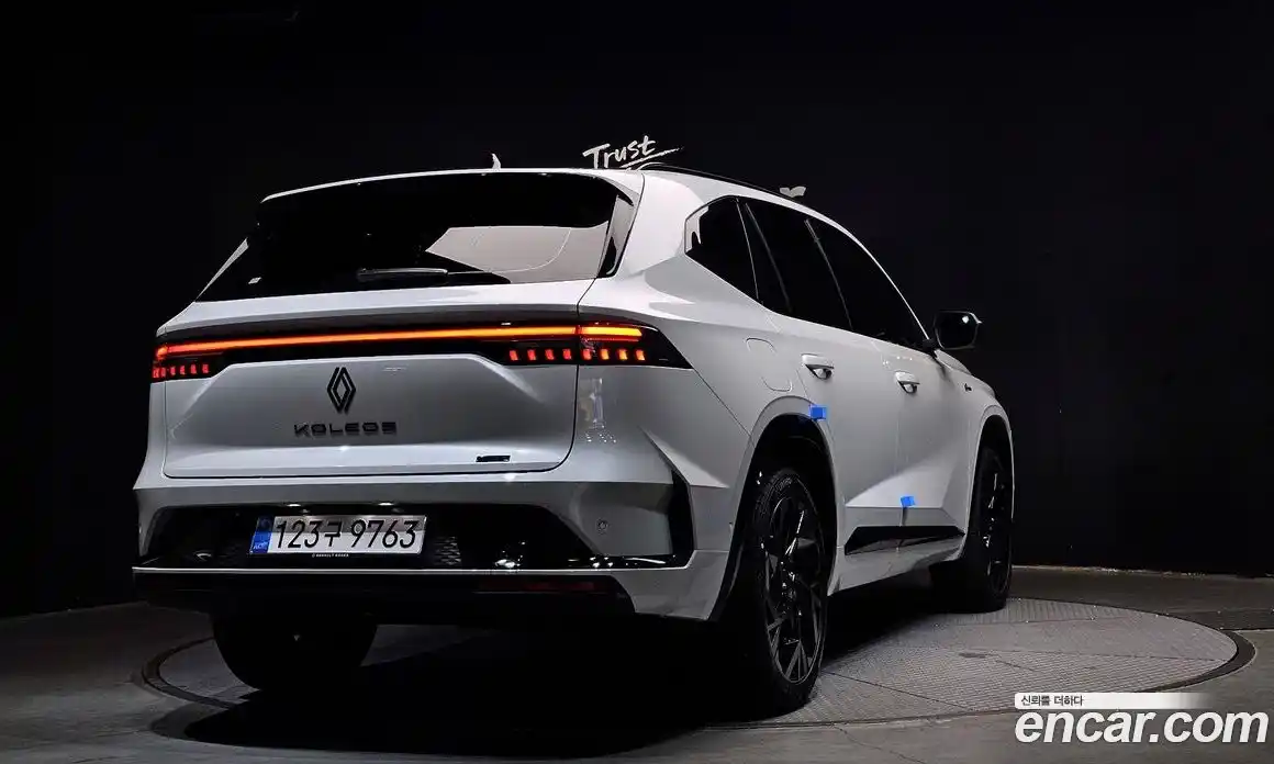 Renault Grand Koleos 2025 1.5 Автомат в Москве № 937043, фото 2