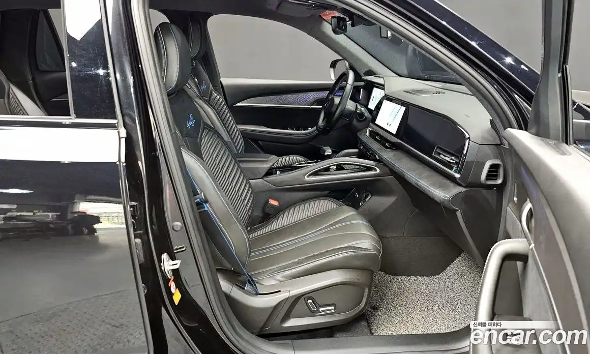 Renault Grand Koleos 2024 1.5 Автомат в Москве № 937247, фото 10