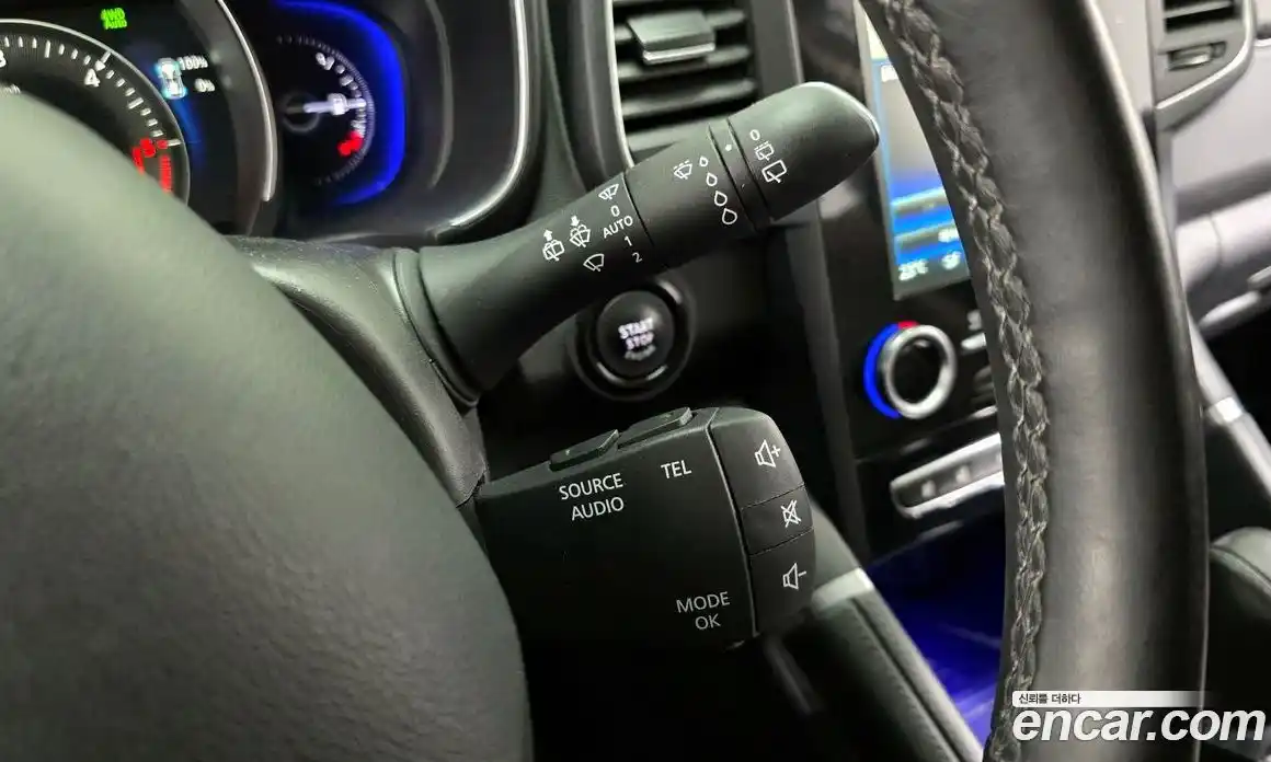 Renault QM6 2017 2.0 гидро в Москве № 937313, фото 16