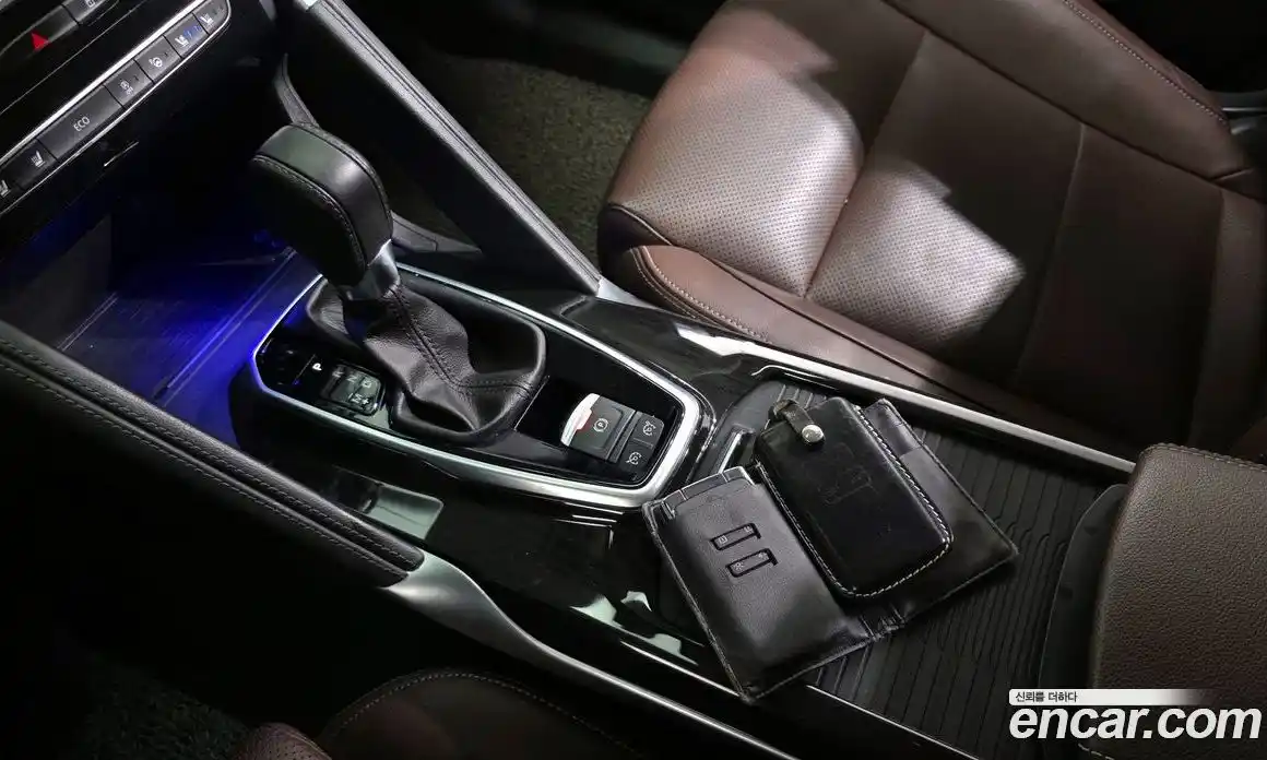 Renault QM6 2017 2.0 гидро в Москве № 937313, фото 9