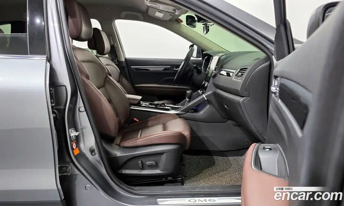Renault QM6 2017 2.0 гидро в Москве № 937313, фото 10