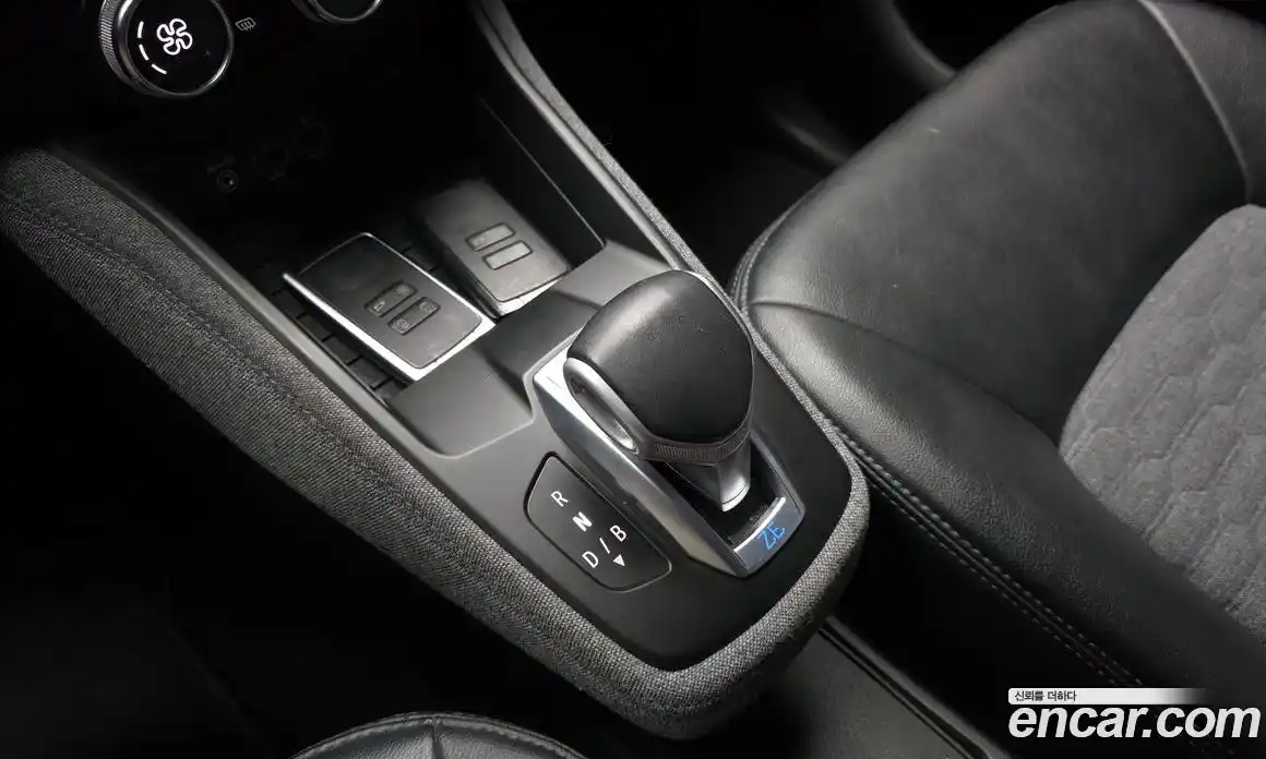 Renault Zoe 2021 0.2 Автомат в Москве № 937341, фото 9