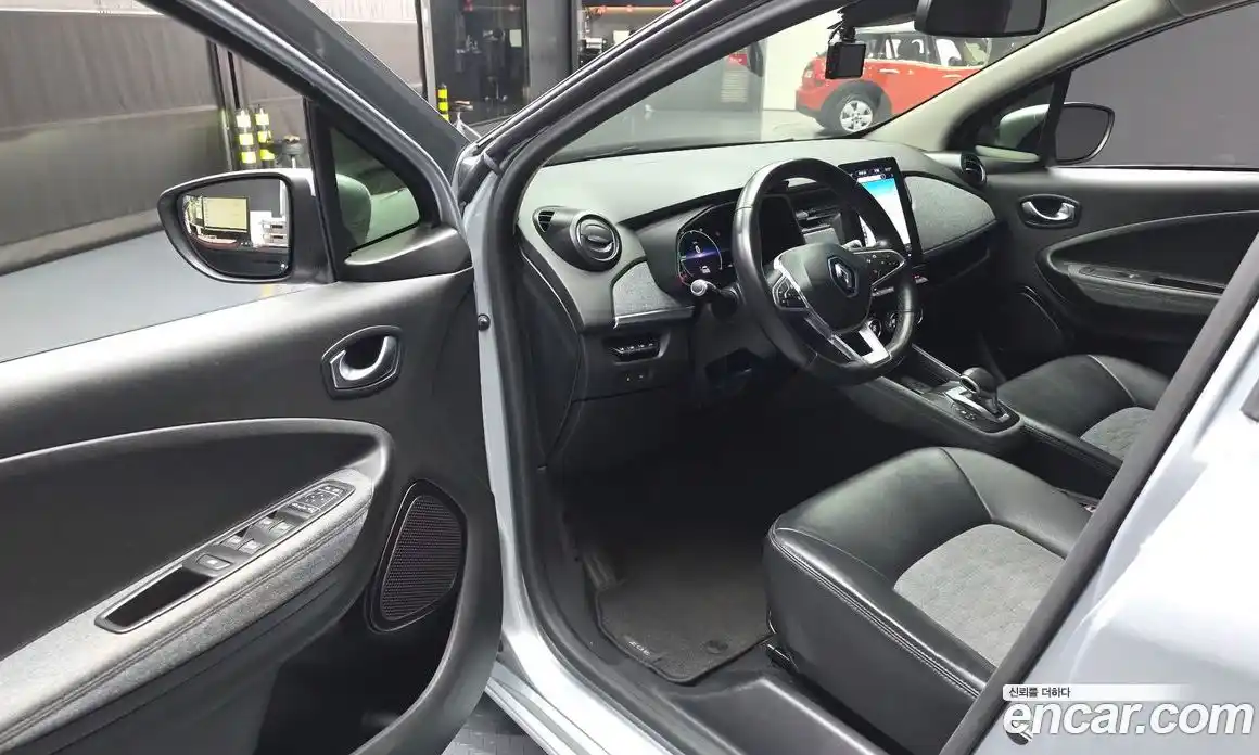 Renault Zoe 2021 0.2 Автомат в Москве № 937341, фото 10