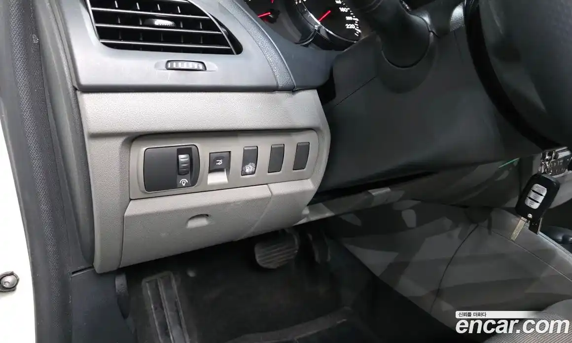 Renault SM3 2011 1.6 гидро в Москве № 937477, фото 14