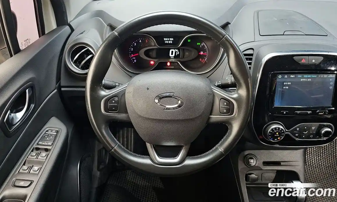 Renault QM3 2018 1.5 гидро в Москве № 937530, фото 13