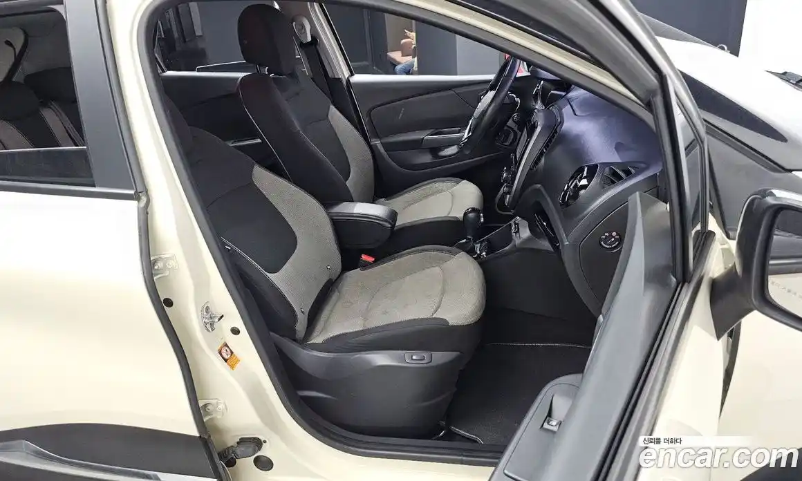 Renault QM3 2014 1.5 Автомат в Москве № 937545, фото 13