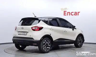 Renault QM3 2014 1.5 Автомат в Москве № 937545, миниатюра 2