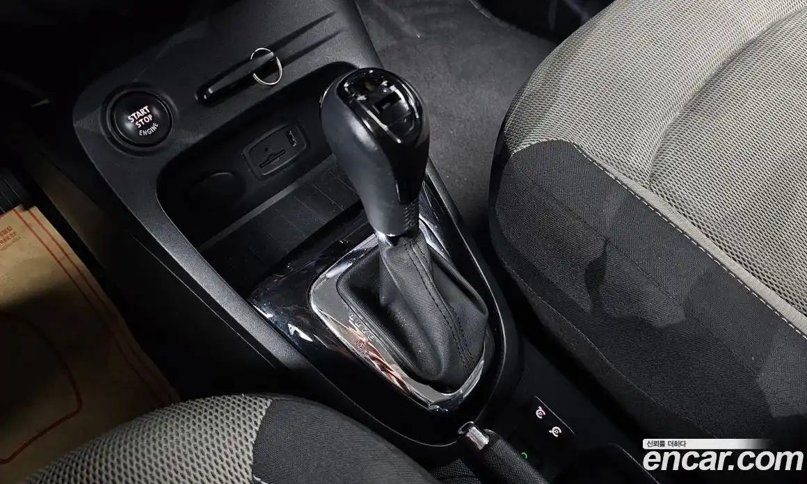 Renault QM3 2014 1.5 Автомат в Москве № 937545, фото 9