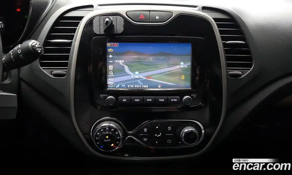 Renault QM3 2015 1.5 Автомат в Москве № 937754, фото 14