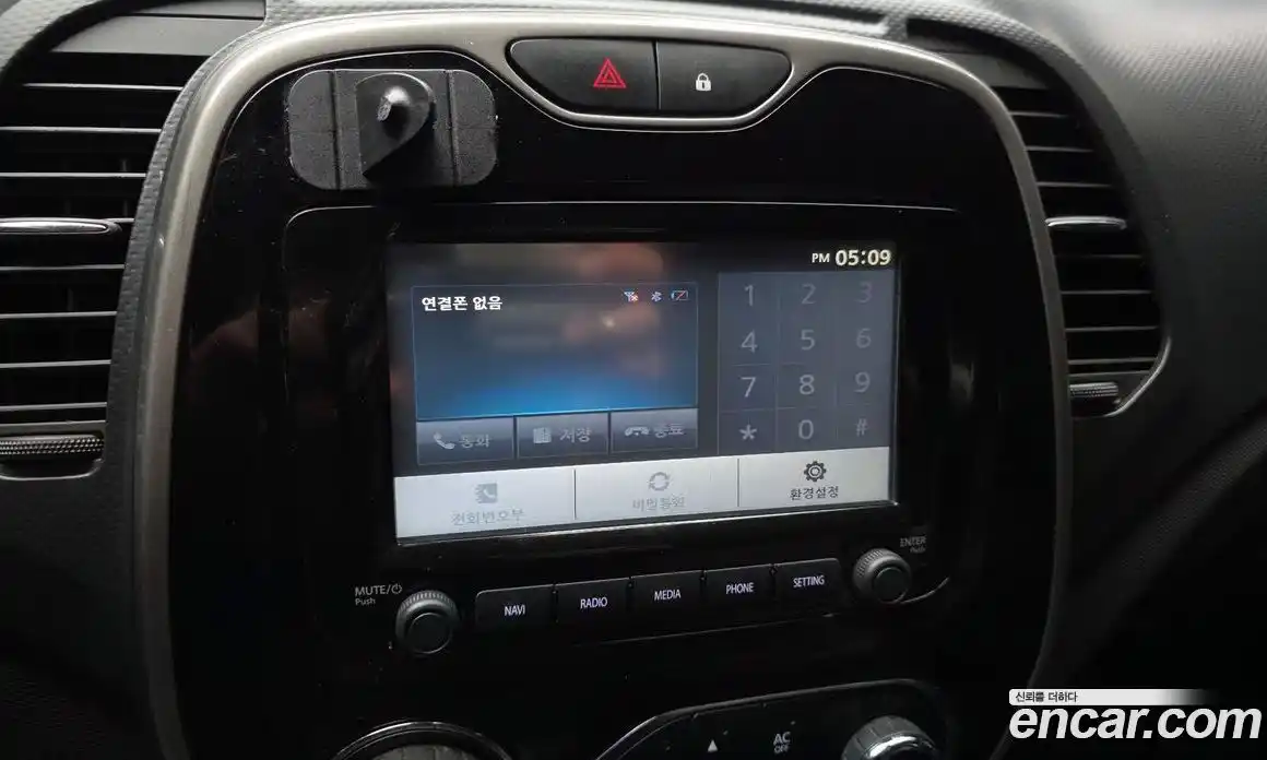 Renault QM3 2015 1.5 Автомат в Москве № 937754, фото 16