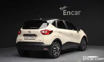 Renault QM3 2015 1.5 Автомат в Москве № 937754, миниатюра 2