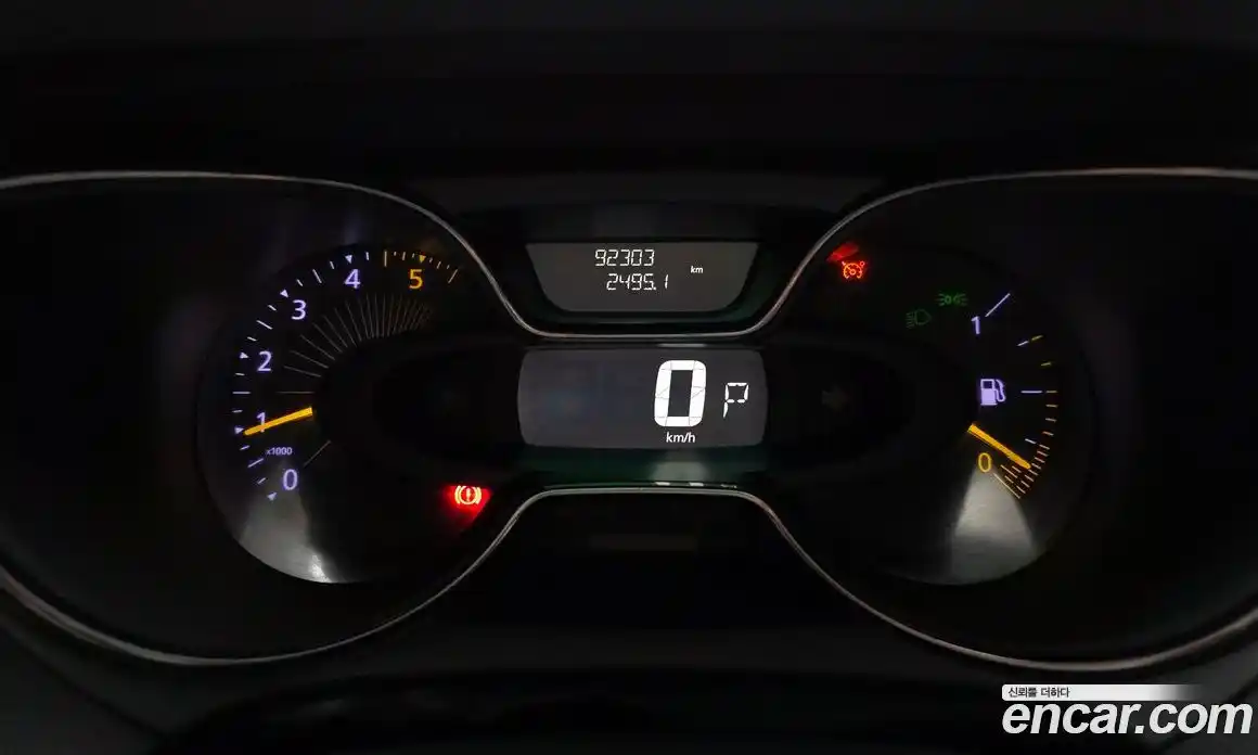 Renault QM3 2015 1.5 Автомат в Москве № 937754, фото 8