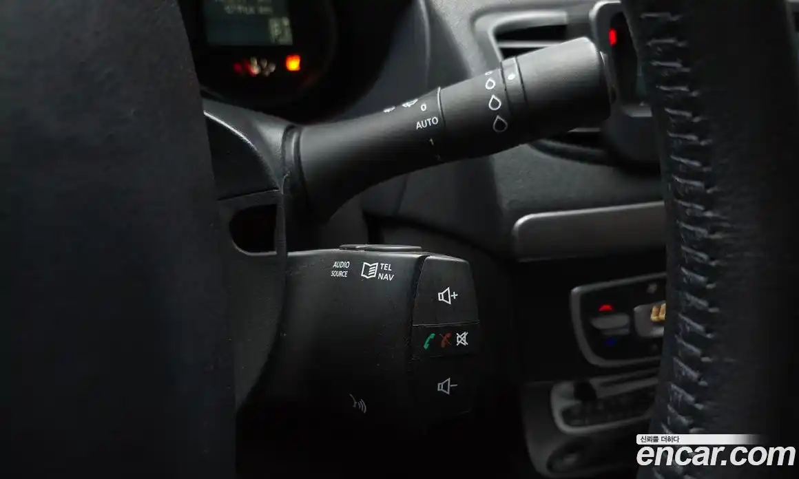 Renault SM3 2010 1.6 гидро в Москве № 937974, фото 17