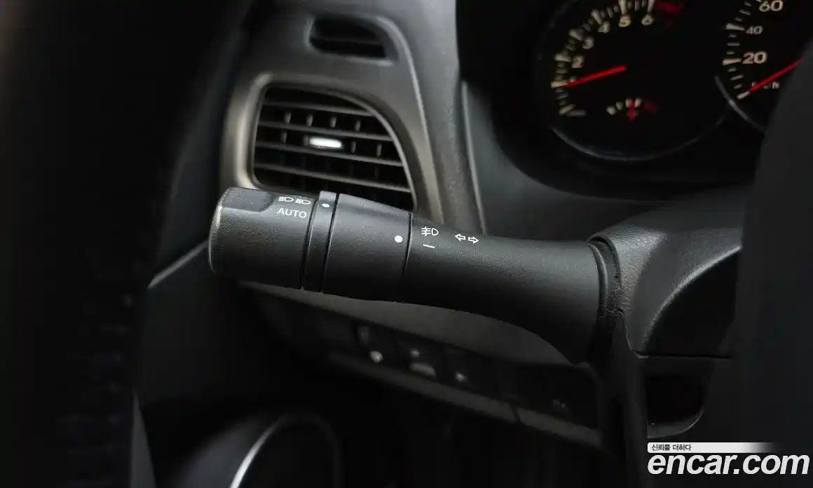 Renault SM3 2010 1.6 гидро в Москве № 937974, фото 18